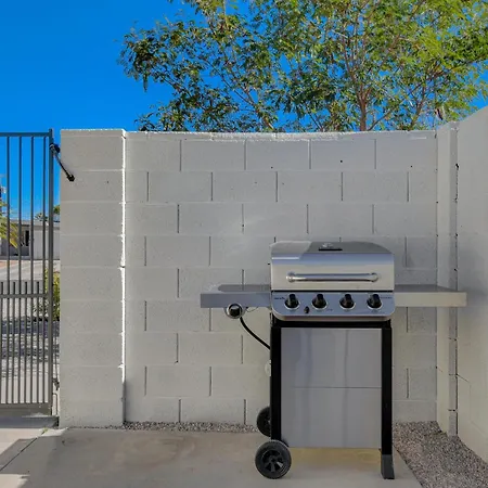 Lady Luck Oasis Large Pool Central Dogs Welcome